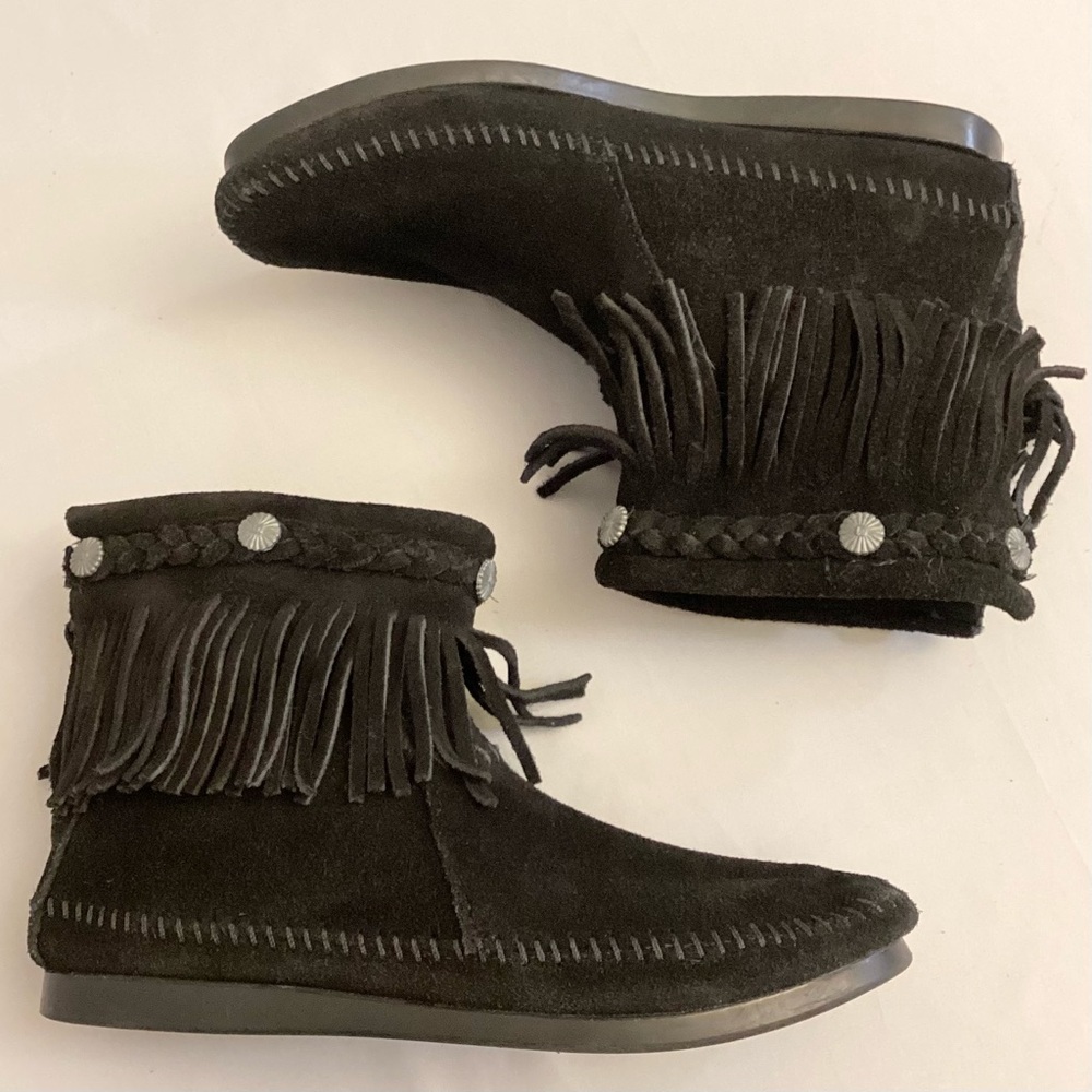 Minnetonka Black Suede Fringe Ankle Boots